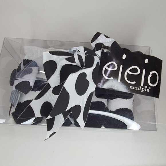 Skip * Hop Baby Essentials (5 items) and Mudpie Cow Socks + FREE GIFT - Picture 11 of 12